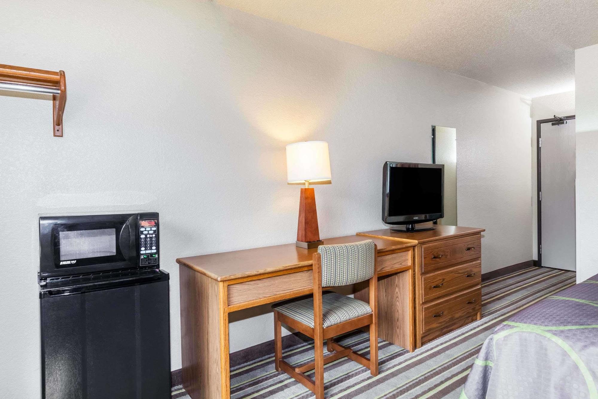 Hotel Super 8 By Wyndham Dunbar/Charleston Area Zewnętrze zdjęcie